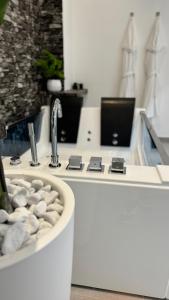 Jacuzzi Apartment near center of Rome