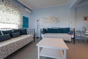 Sandra Seafront Apartment by RentalsPro Services - Nea Moudania