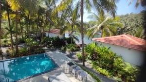Pont Bleu Suites Riverside & Pool