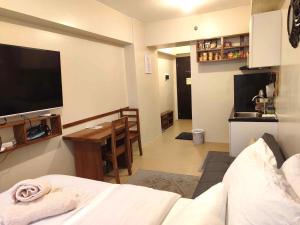 519 Tower 3 Avida Atria Iloilo Pool View Comfy Cozy Central Studio Unit