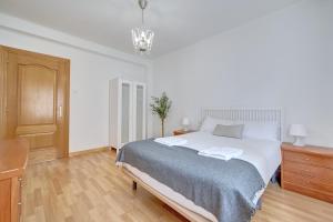 Vistabella 1 by Clabao