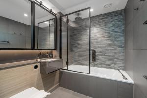 Amazing Central London 2BR 2BA Apt near Battersea