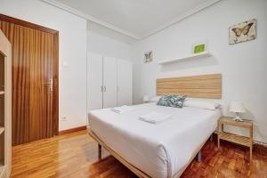 Vistabella 2 by Clabao