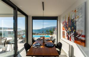 Beautiful Apartment In Rovanjska