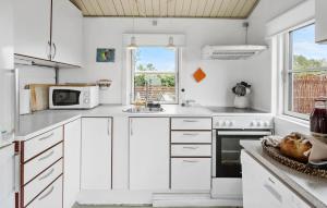 2 Bedroom Gorgeous Home In Nakskov