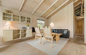 3 Bedroom Gorgeous Home In Ebeltoft