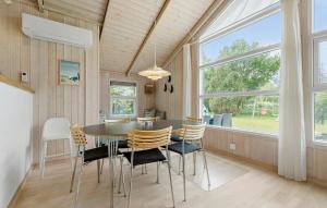 3 Bedroom Gorgeous Home In Ebeltoft