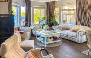 Cozy Home In Den Haag With Wifi