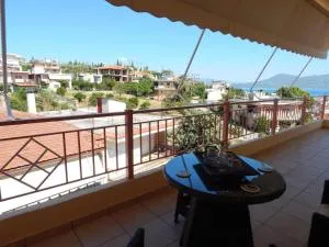 Angela's Apartment with beautiful balcony view - Agios Georgios