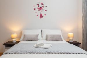 Sunshine Holiday Home