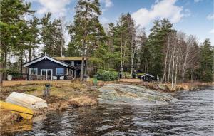 Nice Home In Nol With House Sea View