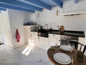 Lingeliefde Logement complete studio met eigen keuken en badkamer