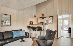 Cozy Home In Blåvand With Wifi