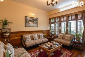 StayVista at Thangsing Farmhouse 4 BHK Pahadi villa with Gazebo, Indoor-Outdoor Games near Sikkim