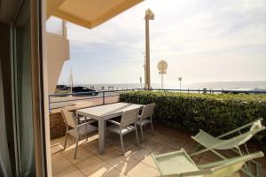 Annonce professionnelle. Appartement en rdc face mer, 2 chambres pour 4 à 6 personnes HARDELOT