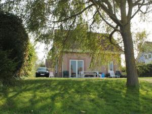 on the lake Comfortable holiday residence