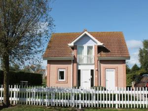 on the lake Comfortable holiday residence