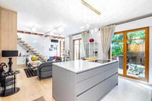 GuestReady - Spacieux apt. avec cour privative