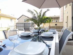 Appartements Le PRESTIGE 152 proche aeroport -gare Lyon -groupama stadium-ldlc arena : photos des chambres