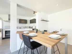 Appartements Le PRESTIGE 152 proche aeroport -gare Lyon -groupama stadium-ldlc arena : photos des chambres
