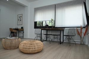 Nueva Lycabettus by Neuvel