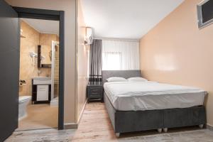 Grand Taverna Boutique -Adults Only