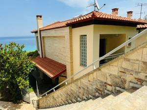 Villa by Athos Cape