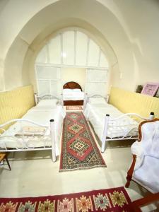 Ürgüp merkez çarşıda kemerli ev