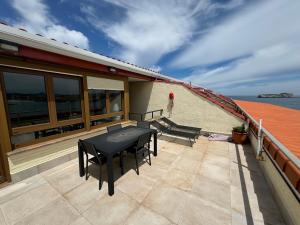 Playa de los Locos con Garaje Recién Reformado!!