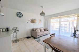 JUAN LES PINS - TOWN CENTER - 4 people