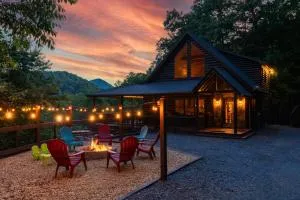The Remedy at Blue Ridge - mountain view cabin with hot tub and two fire pits - Cherry Log