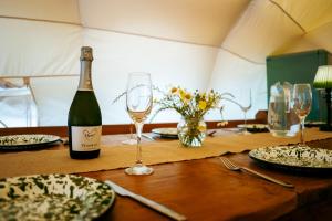 Luxury Glamping Retreat in Battle