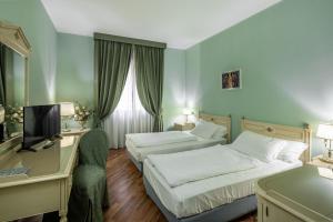 Deluxe Twin Room room in Hotel Lucrezia Borgia
