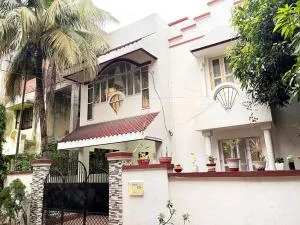 Gauranga Kutir-a Spiritual Villa Retreat - Jānla