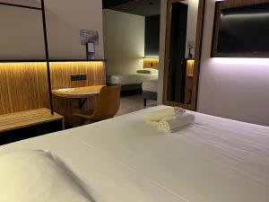 Hotels B&B HOTEL Clermont-Ferrand A71-A75 La Meridienne : Chambre Quadruple Standard