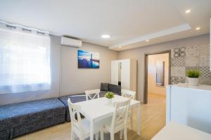 Riviéra Apartmanház