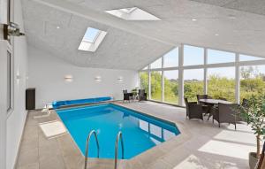 Cozy Home In Ebeltoft With Sauna