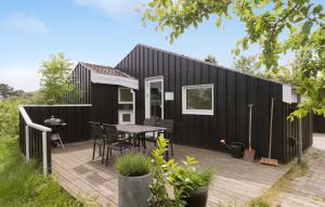 Cozy Home In Ebeltoft With Sauna