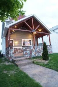 Fieldstone Manor - Elberta