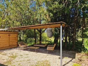 B&B / Chambres d'hotes Mas du Rollier Chambres d'hotes : photos des chambres