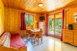 Chalets Gite Serpolet : photos des chambres