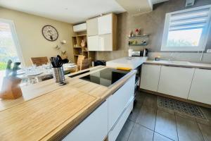 Villas Villa Beau Site Pool 8 Sleeps : photos des chambres
