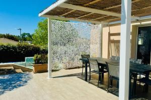 Villas Villa Beau Site Pool 8 Sleeps : photos des chambres