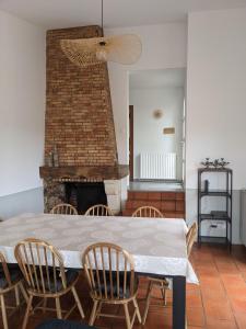 Maisons de vacances La maison des coteaux - Gite avec vue d-exception : photos des chambres