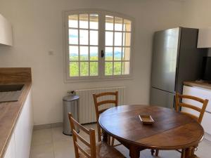 Villas L-oustal des cigales, villa avec piscine privee : photos des chambres