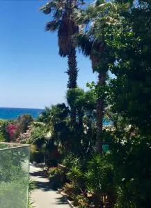 Modern 1 bedroom sea view beach apartment - Pyrgos
