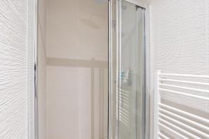 Appartements Maison de reve proche metro et RER : photos des chambres