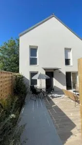 LA MAISON DE VIRGINIE - Le Parc LA MAISON DE VIRGINIE - Le Parc