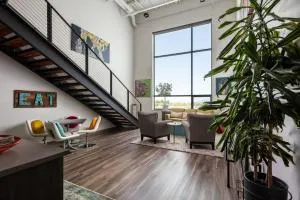 Gorgeous Midtown Condo - Big Sky
