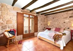 Patio con barbacoa en Casa de las Letras - Prat de Comte